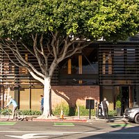 Hillstone Santa Monica