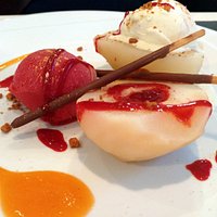 Poire pochée