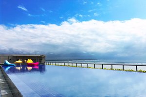 Piscine et plage