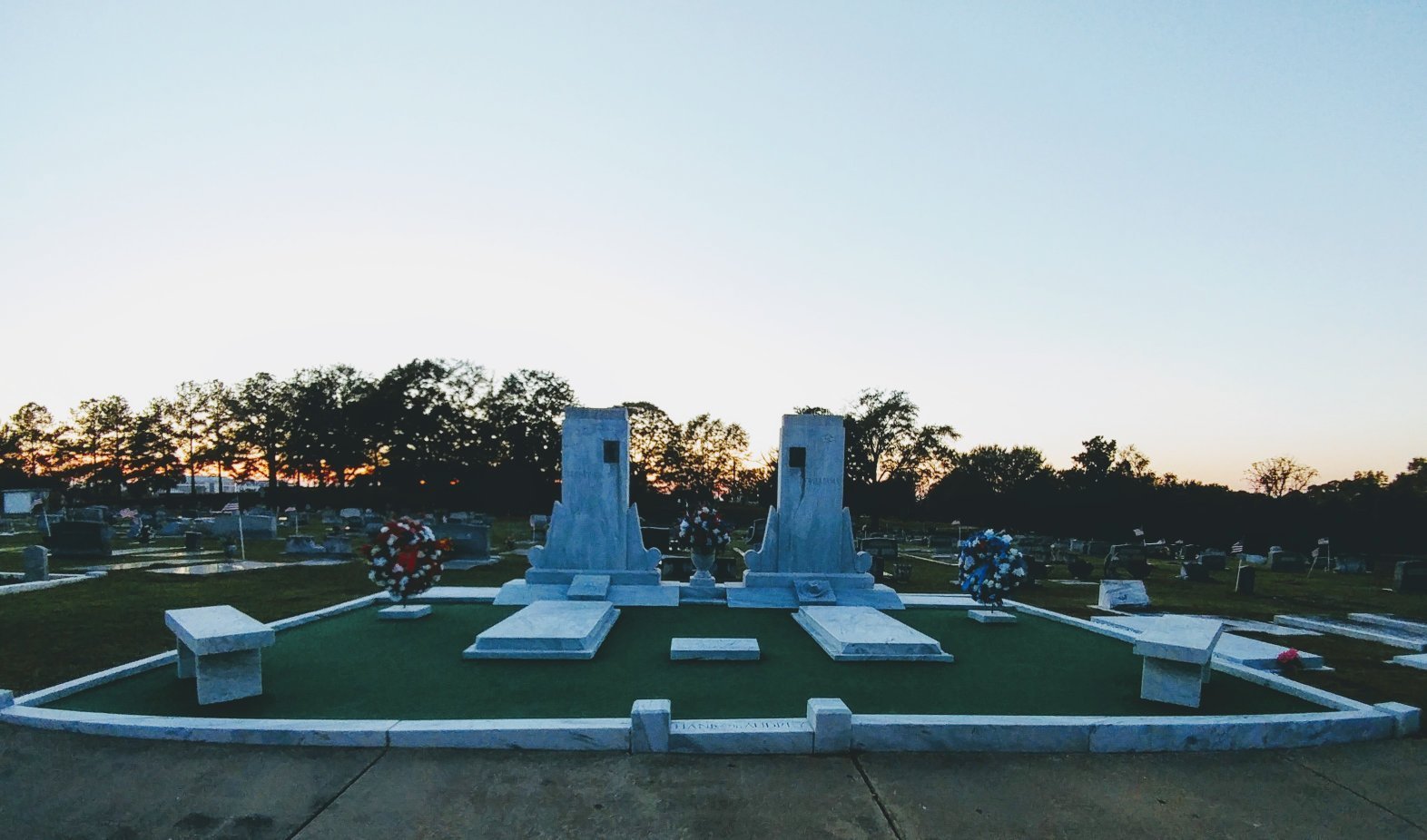 Hank Williams Memorial - Oakwood Annex Cemetery, Montgomery