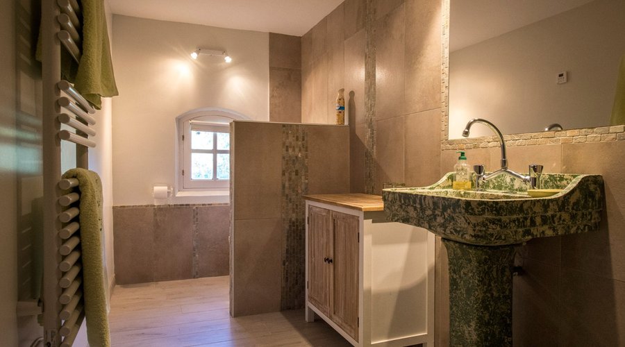 salle de bain chambre "Jardin"