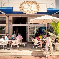 Cinnamon & Vanilla Cafe