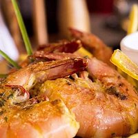 Langostinos a la plancha en salsa de coco con hierbaluisa, RECOMENDADO!!!
