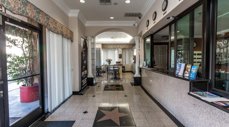 Lobby at the Super 8 Hollywood/LA Area