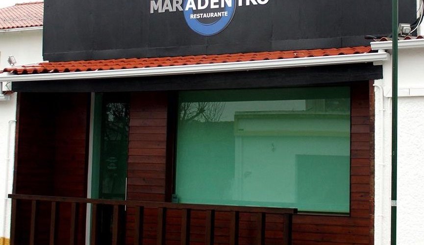 MARADENTRO is a portuguese restaurant, specialised in seafoad and codfish dishes.