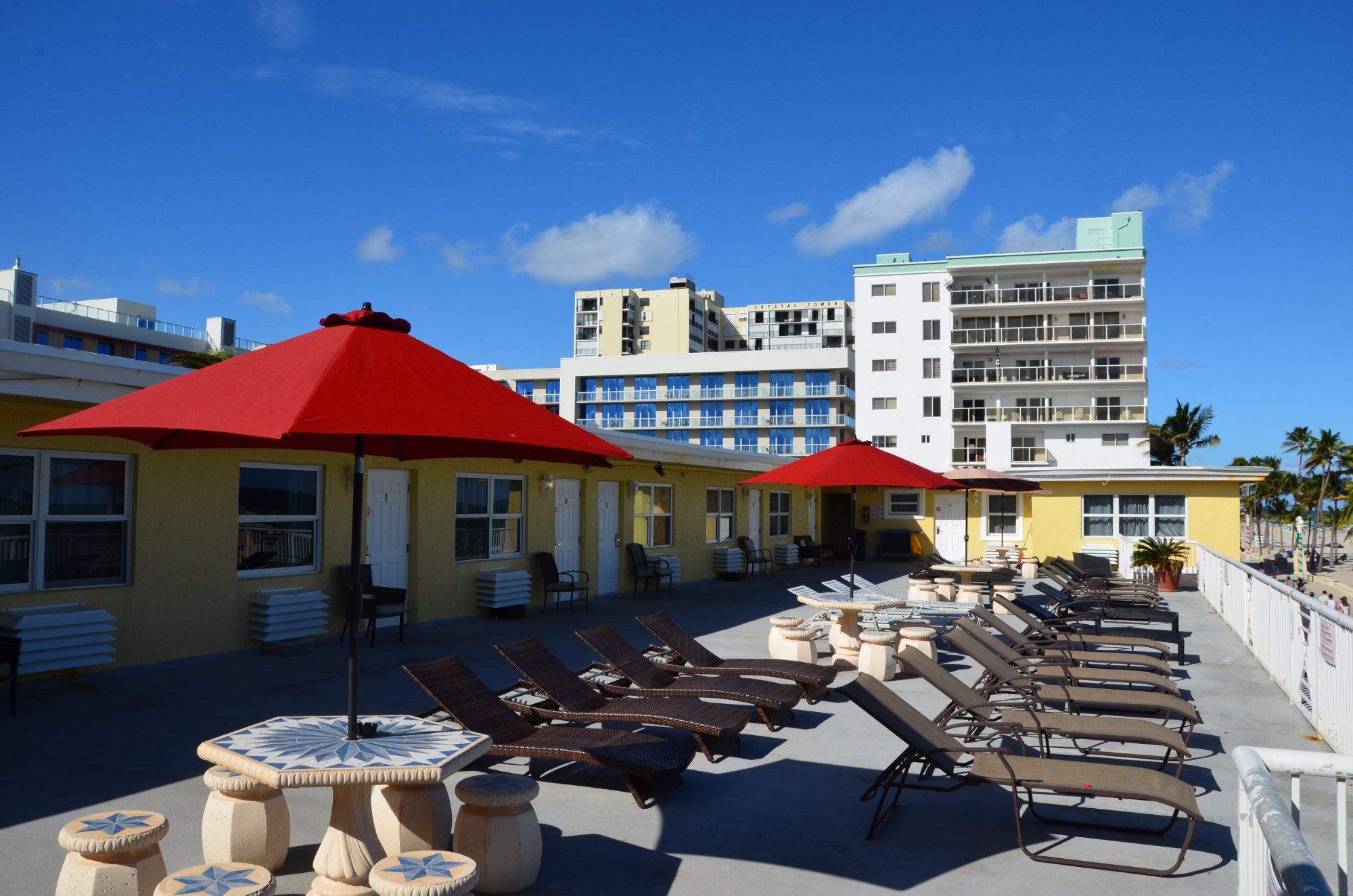 Exploring Hollywood Beach: A Guide to Dafodil Street and Iris Terrace