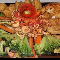 UM DOS NOSSOS CARGO CHEFE MIX DE FRUTOS DO MAR!