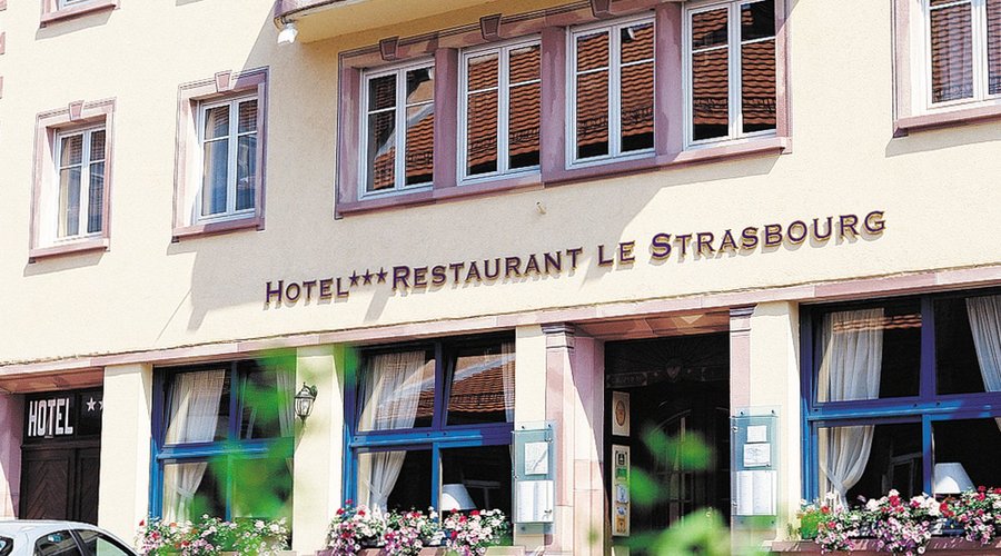Hôtel Restaurant Le Strasbourg - Lutz et Cynthia JANISCH - Situé au pied de la Citadelle de Bitc