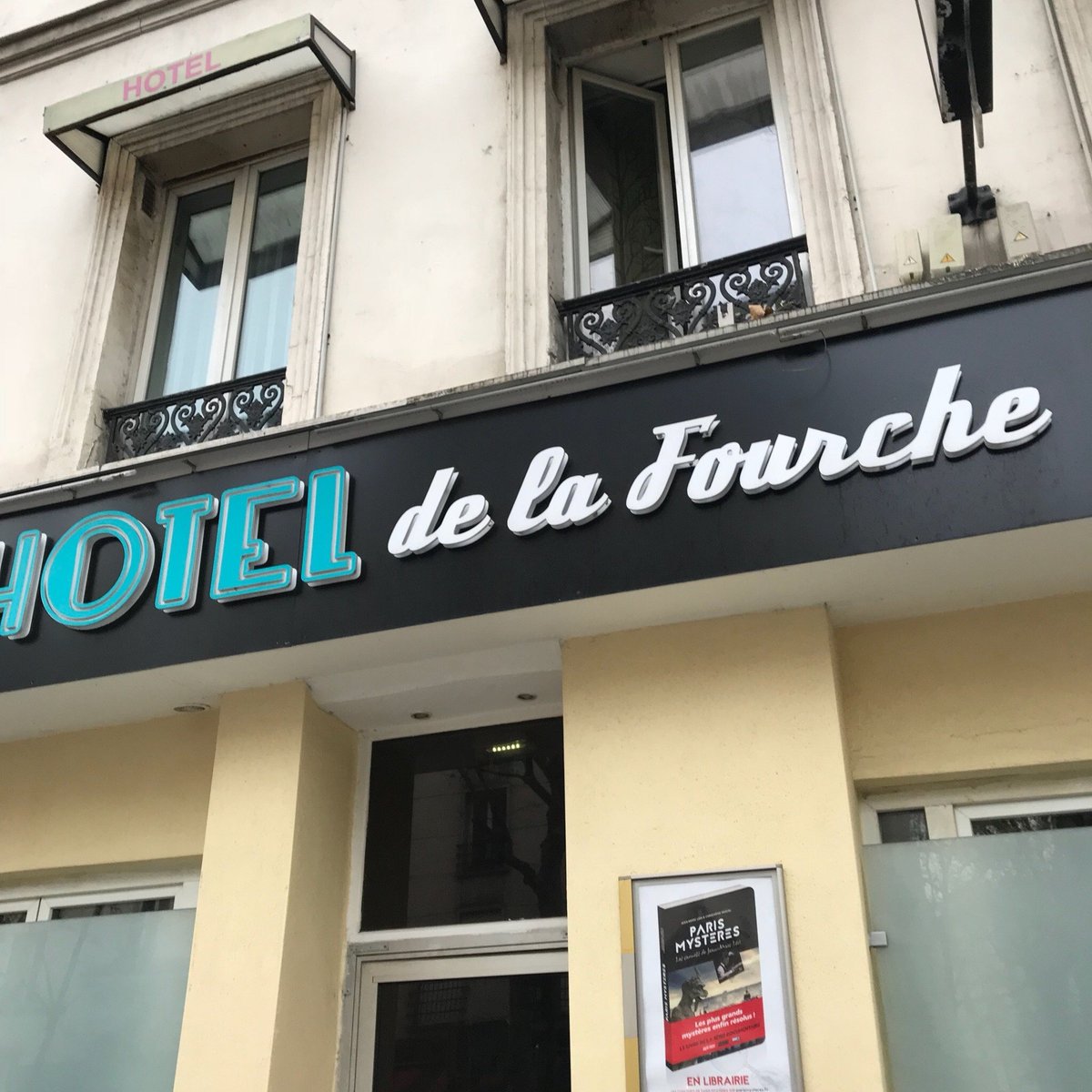 HOTEL DE LA FOURCHE - Lodge Reviews (Paris, France)