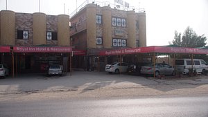 Royal Inn Hotel & Restaurant in Gambat