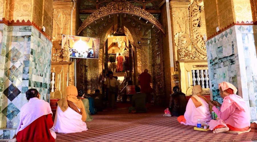 Maha Myat Muni Pagoda- Mahamuni Buddha Temple