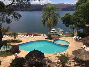 Piscina y playa