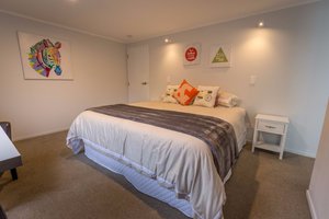 Room & Suite