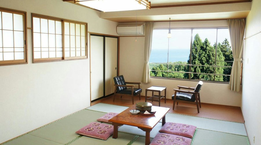 亀山荘