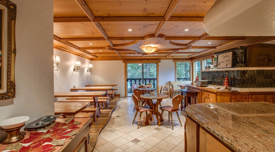 Bavarian style breakfast area
