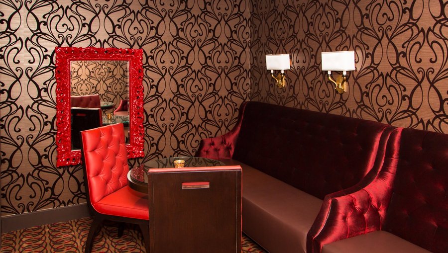 As comfortable as it is stylish, join us for a drink.