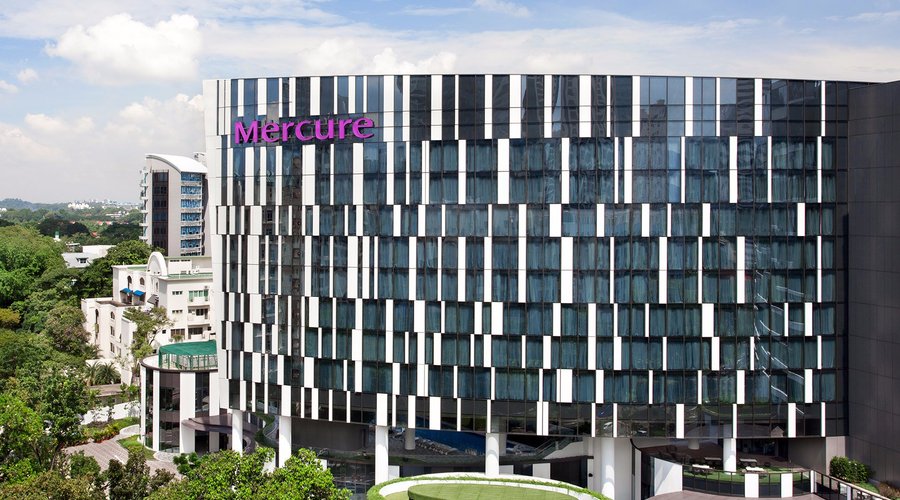 Mercure Singapore on Stevens Facade 