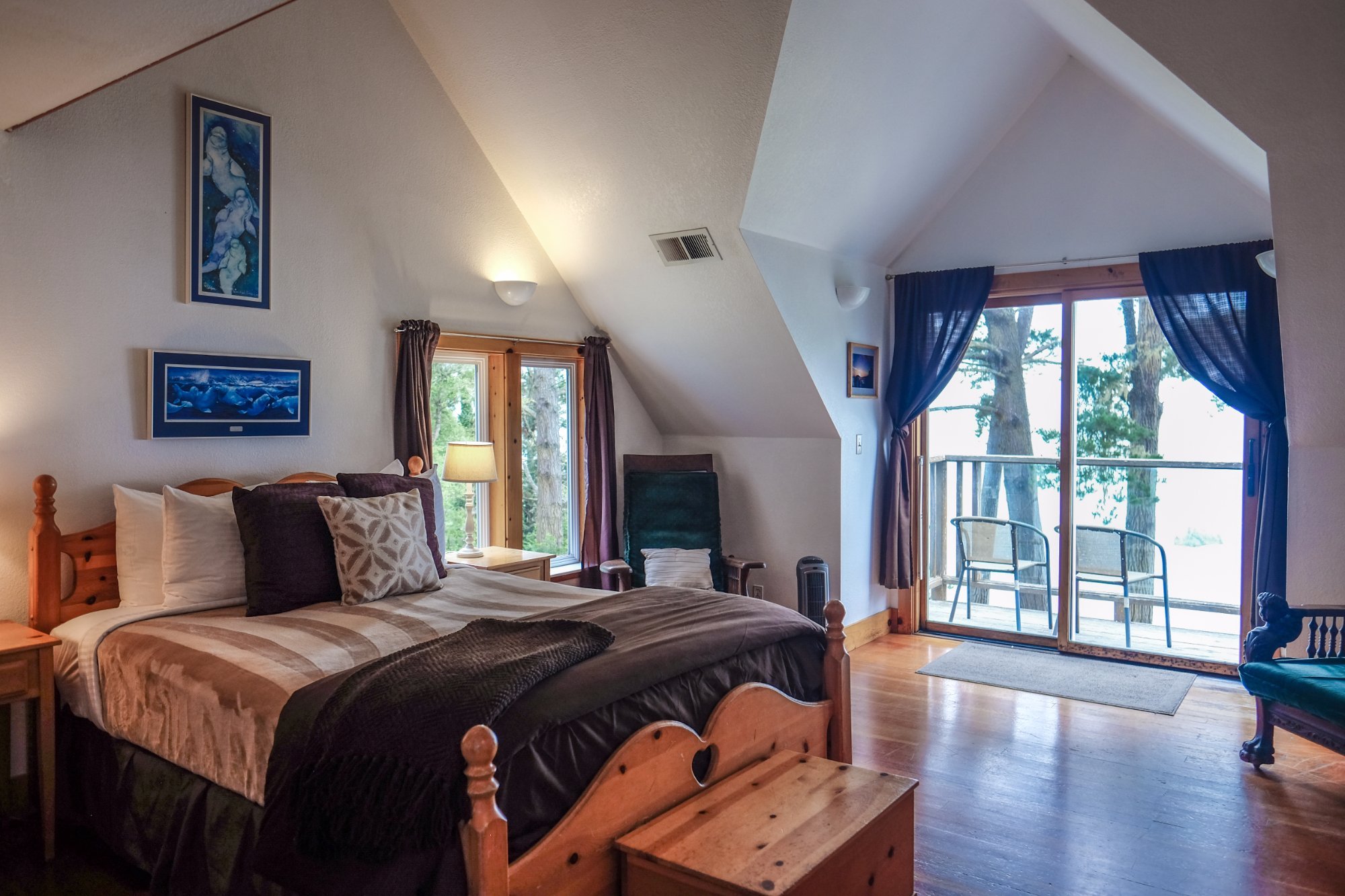 The Lost Whale Inn Oceanfront B&B by null