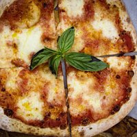 Frankie's Soughdough pizza's