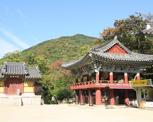 3 tourist attractions in south korea
