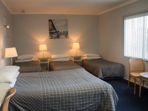 Room & Suite