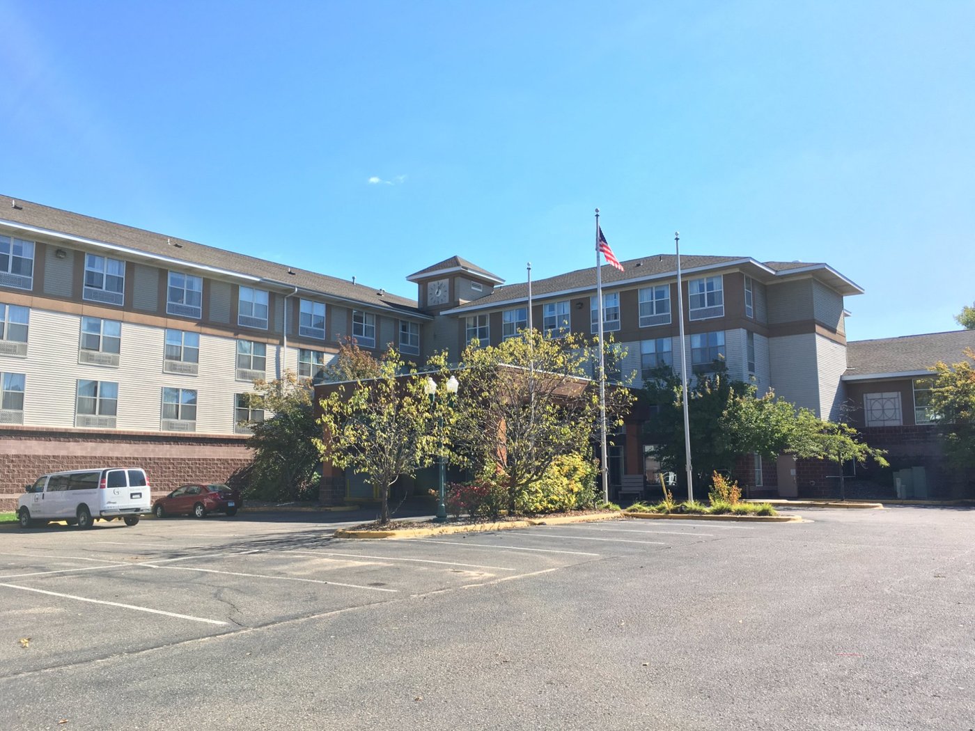 NORWOOD INN & SUITES - Prices & Hotel Reviews (Chaska, MN)