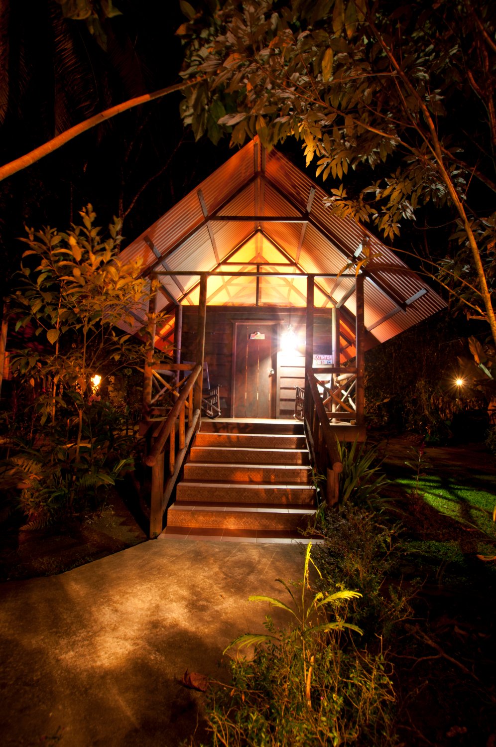 Hotel photo 5 of Evergreen Lodge.
