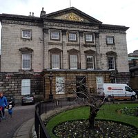 Dundas House