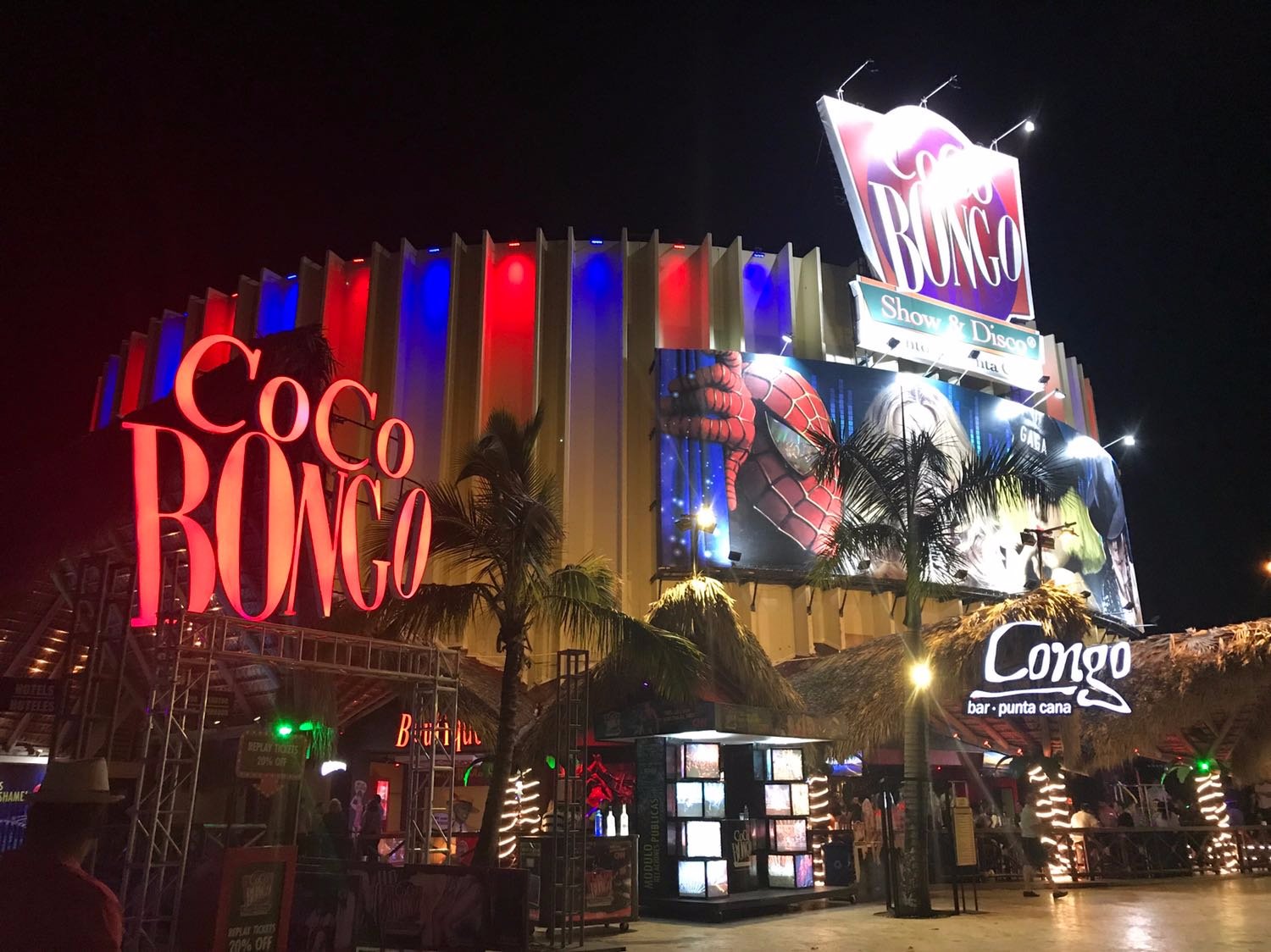 COCO BONGO PUNTA CANA