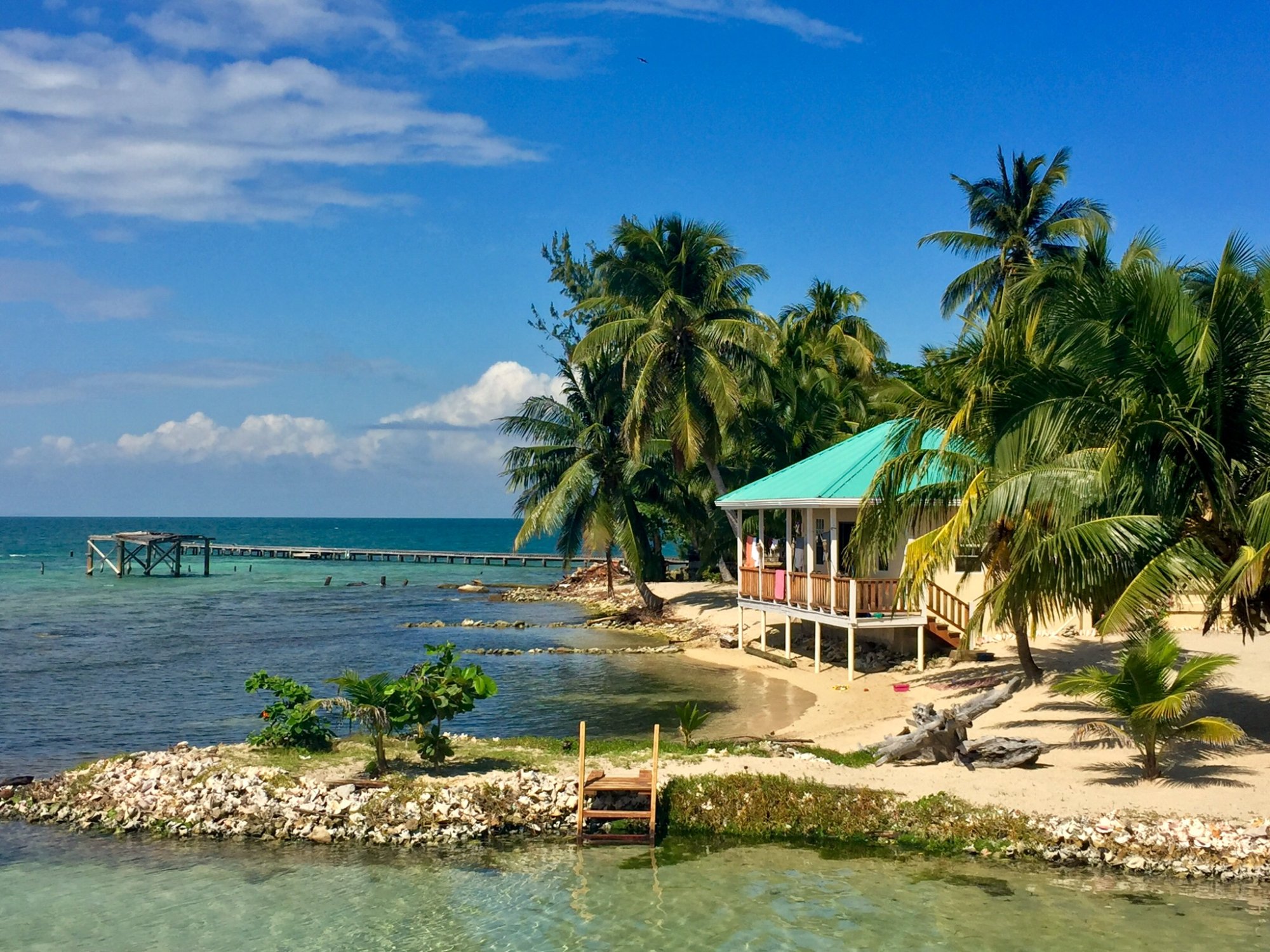 Reef's End Lodge - UPDATED 2021 Reviews & Photos (Tobacco Caye, Belize ...