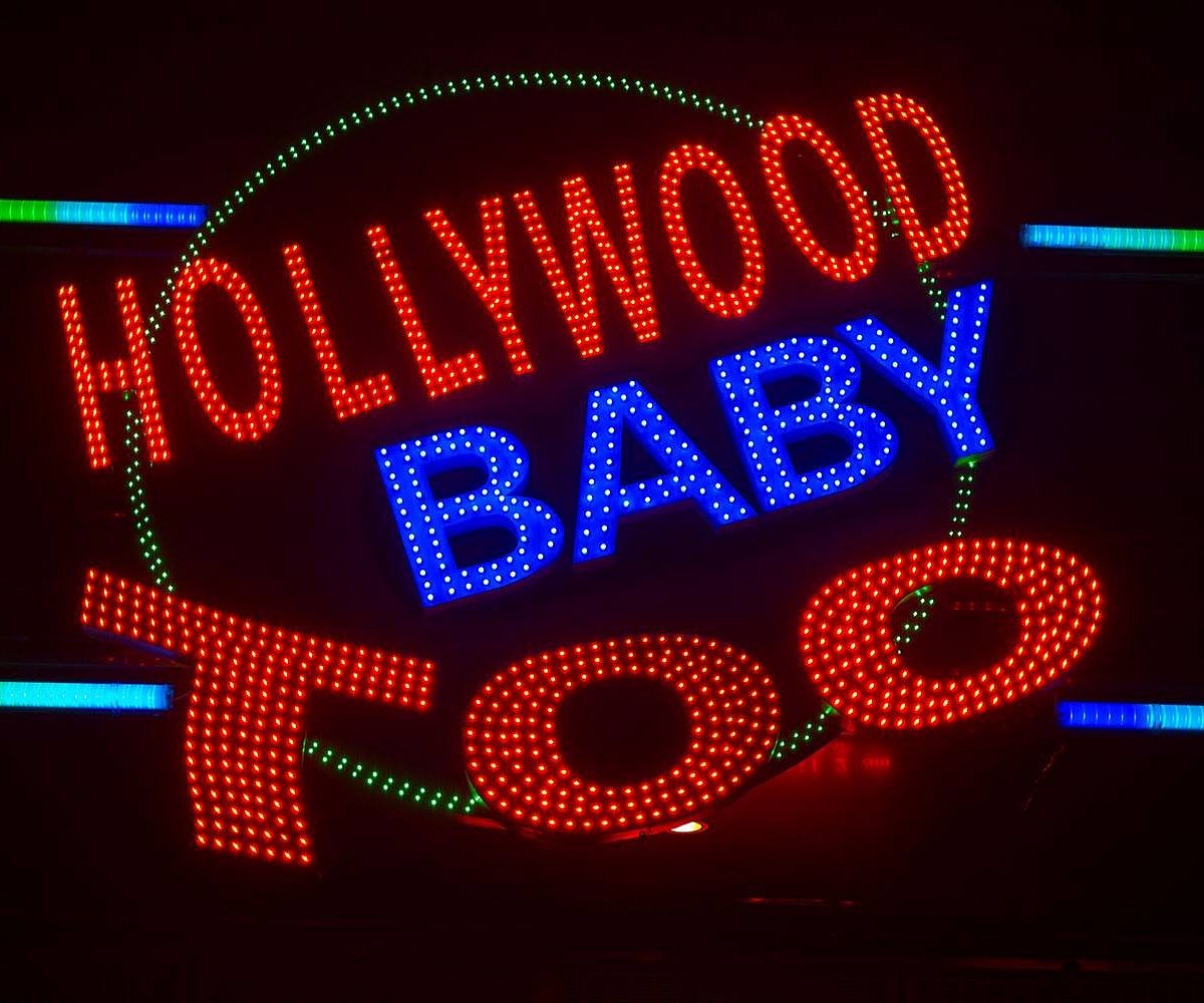 Baby hollywood. Дискотека в Китае.