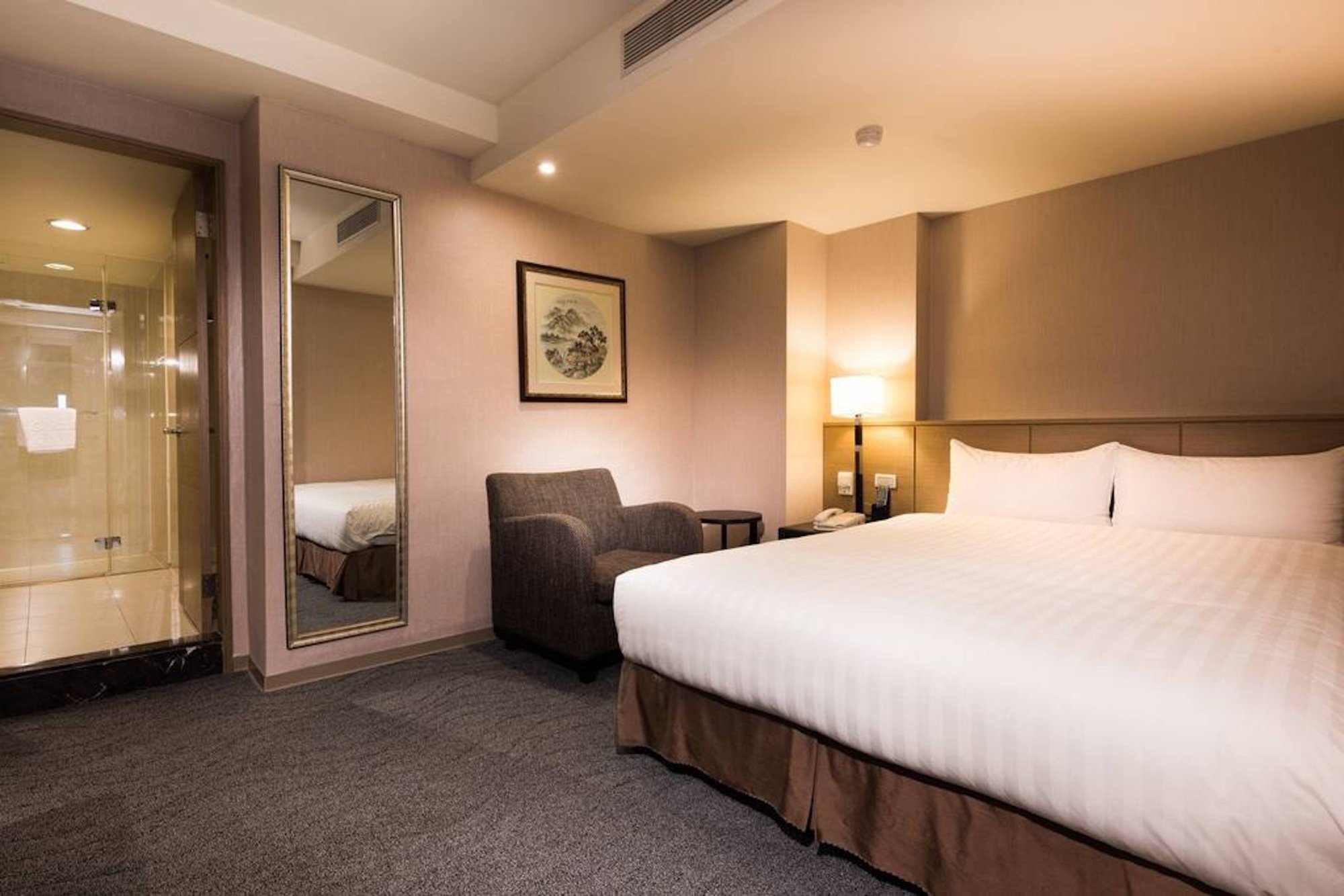 FORTUNE HIYA HOTEL $87 ($̶1̶1̶7̶) - Prices & Reviews - Datong, Taipei