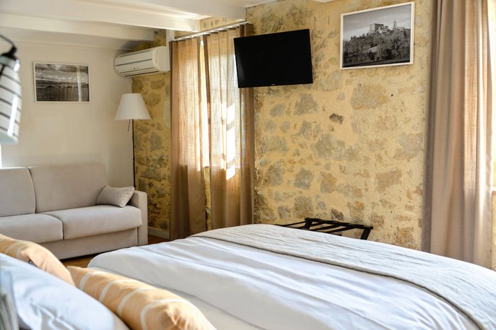La Ferme de Flaran Rooms: Pictures & Reviews La Ferme de Flaran Rooms: Pictures & Reviews - Tripadvisor
