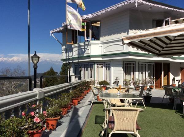 Hotel photo 8 of Udaan Dekeling Resort, Darjeeling.