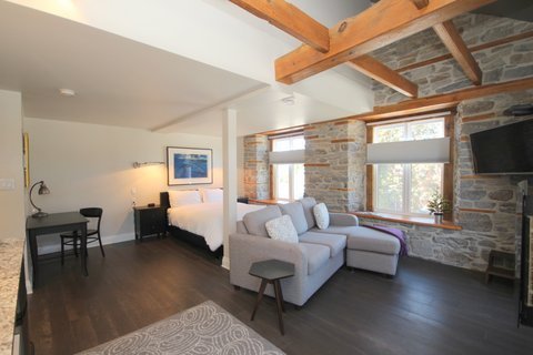 Queen Suite