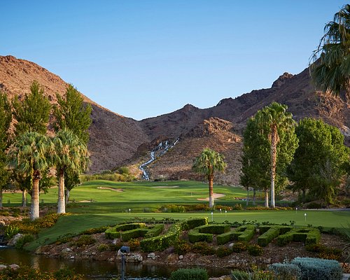 This Rooftop Golf Range In Nevada Is A Unique Destination