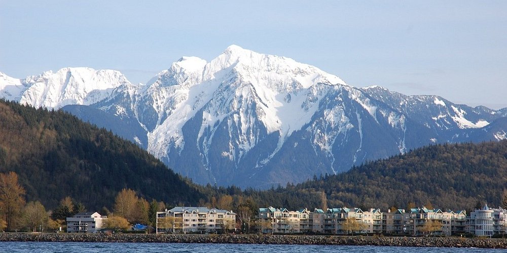 heli tour harrison hot springs