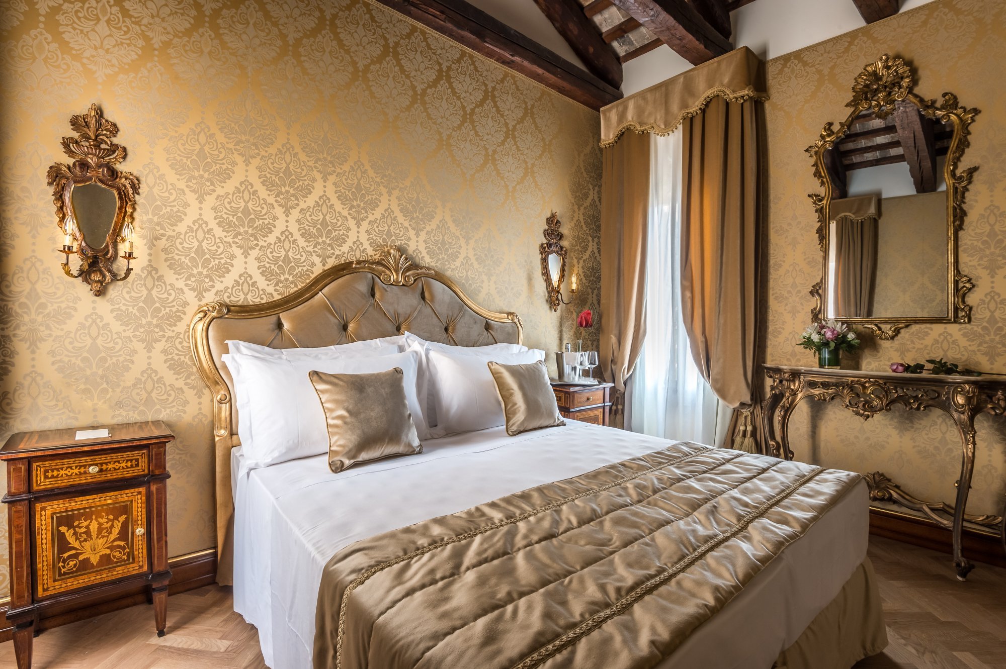 Hotel Nani Mocenigo Palace by null