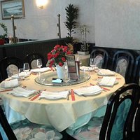we cater for party large or small, traditional cantonese cusine ,take away food avialible .