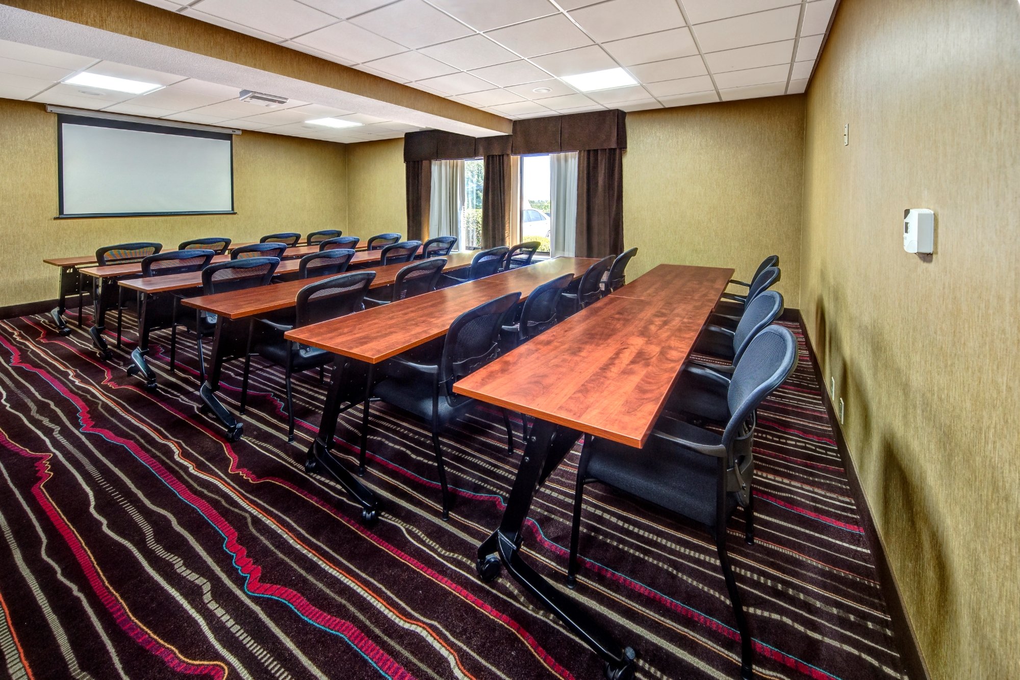 Hotel photo 17 of Hampton Inn Hot Springs.