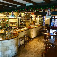 Beautifully refurbished bar & restaurant