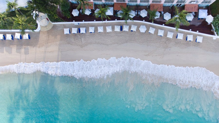 Fairmont Royal Pavilion's gorgeous beach