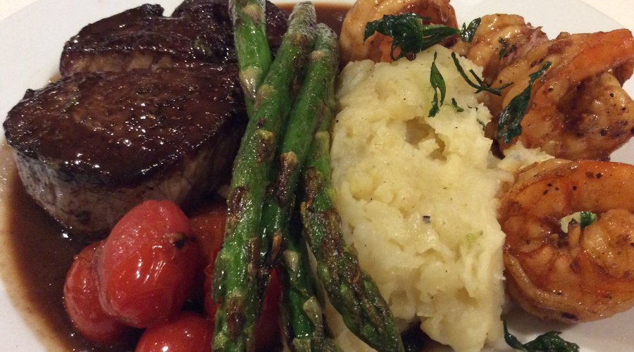 Filet mignon with Shrimps