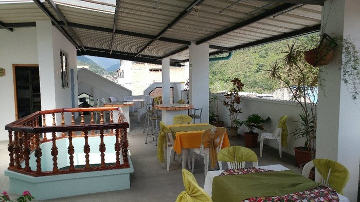 HOTEL BETANIA - Prices & Hostel Reviews (Ecuador/Zamora)