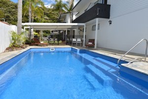 Pool & Beach