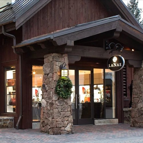 7-time Best of Vail Valley-winning women's clothing store has a