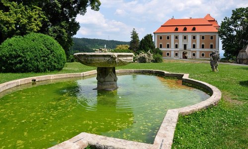 Карловарский край чехия цены в норвегии в рублях