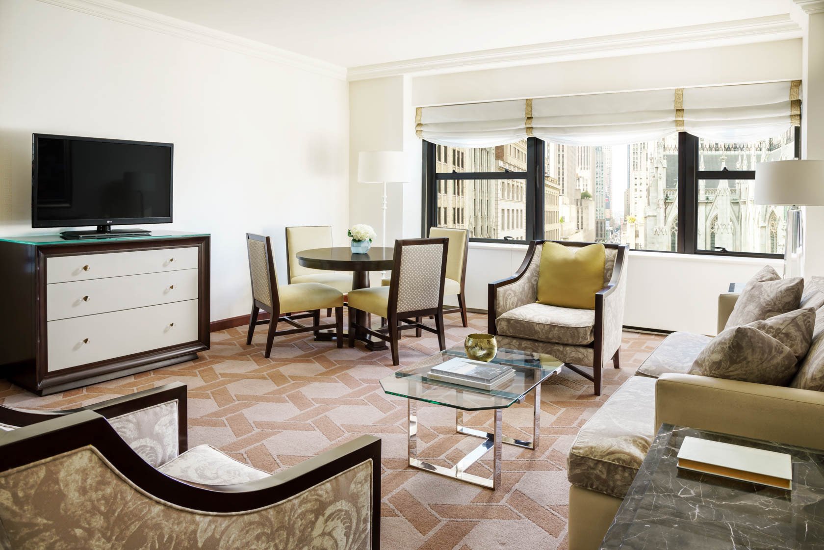 Hotel photo 31 of Lotte New York Palace.