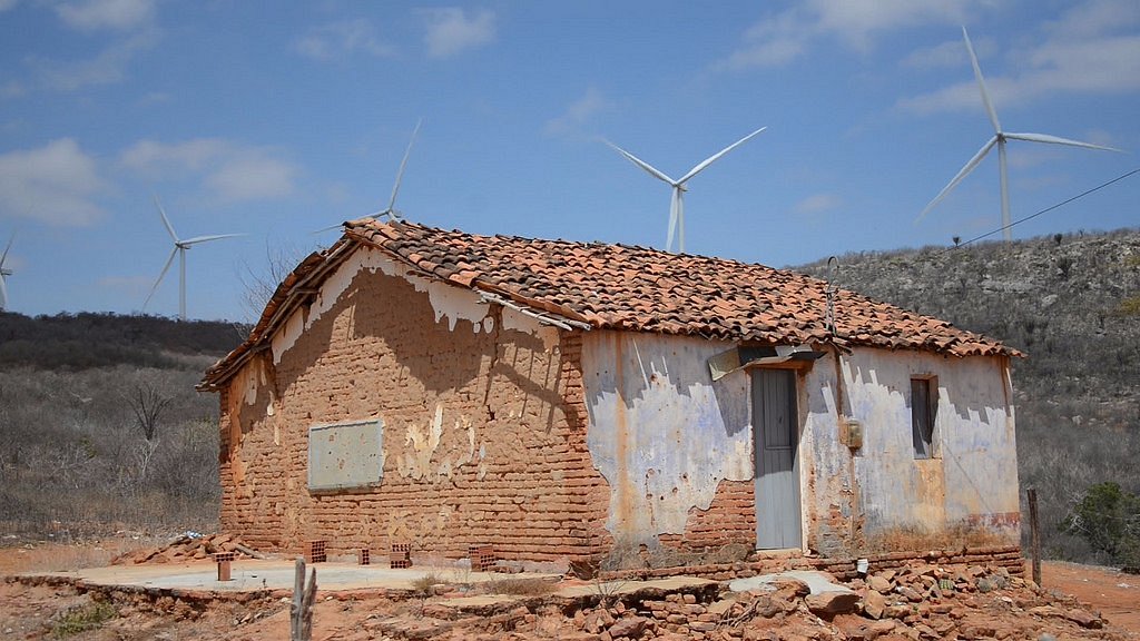 Parques eólicos serão implantados em 2 municípios do Sertão Pernambucano