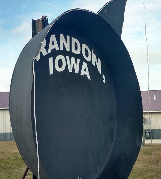 Iowa's Largest Frying Pan image